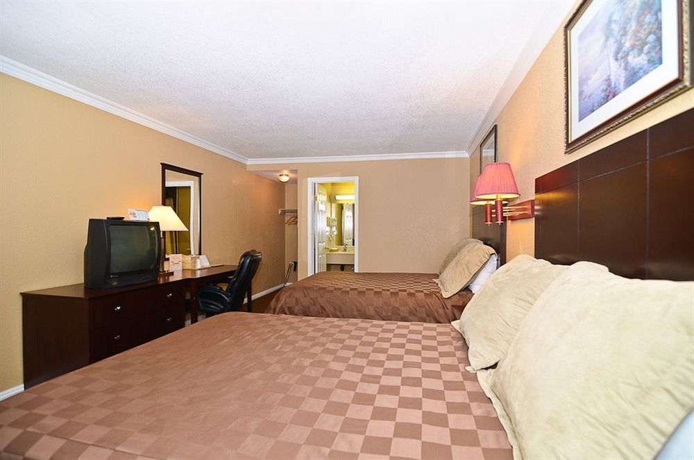 Santa Clarita Motel - Near Six Flags Magic Mountain - Valencia Exteriér fotografie